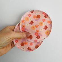 Retro Floral Milky Pads